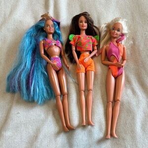Lot of 3 vintage 90s Barbies